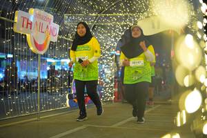 BIB: 5141, 50147
                            <button type="button" onclick="openModal(21750945)" class="btn btn-primary btn-sm float-right btn-popup" data-toggle="modal" data-target=".modal-high-quality">
                        <i class="fas fa-shopping-cart"></i> Add to Cart
                    </button>
                                            <button type="button" onclick="isThisMe(21750945, true)" class="btn btn-success btn-sm float-right btn-popup btn-isme hidden" data-toggle="tooltip" data-placement="bottom" title="นี่คือรูปของคุณใช่ไหม คลิกที่นี่เพื่อเอาเข้าอัลบั้ม">
                        <i class="fas fa-plus"></i> Add to album
                    </button>
                    <button type="button" onclick="isThisMe(21750945, false)" class="btn btn-warning btn-sm float-right btn-popup btn-isnotme hidden">
                        <i class="fas fa-ban"></i> Remove from album
                    </button>